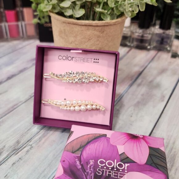 Color Street Diamond and Pearl Hair Clips - Picture 1 of 4